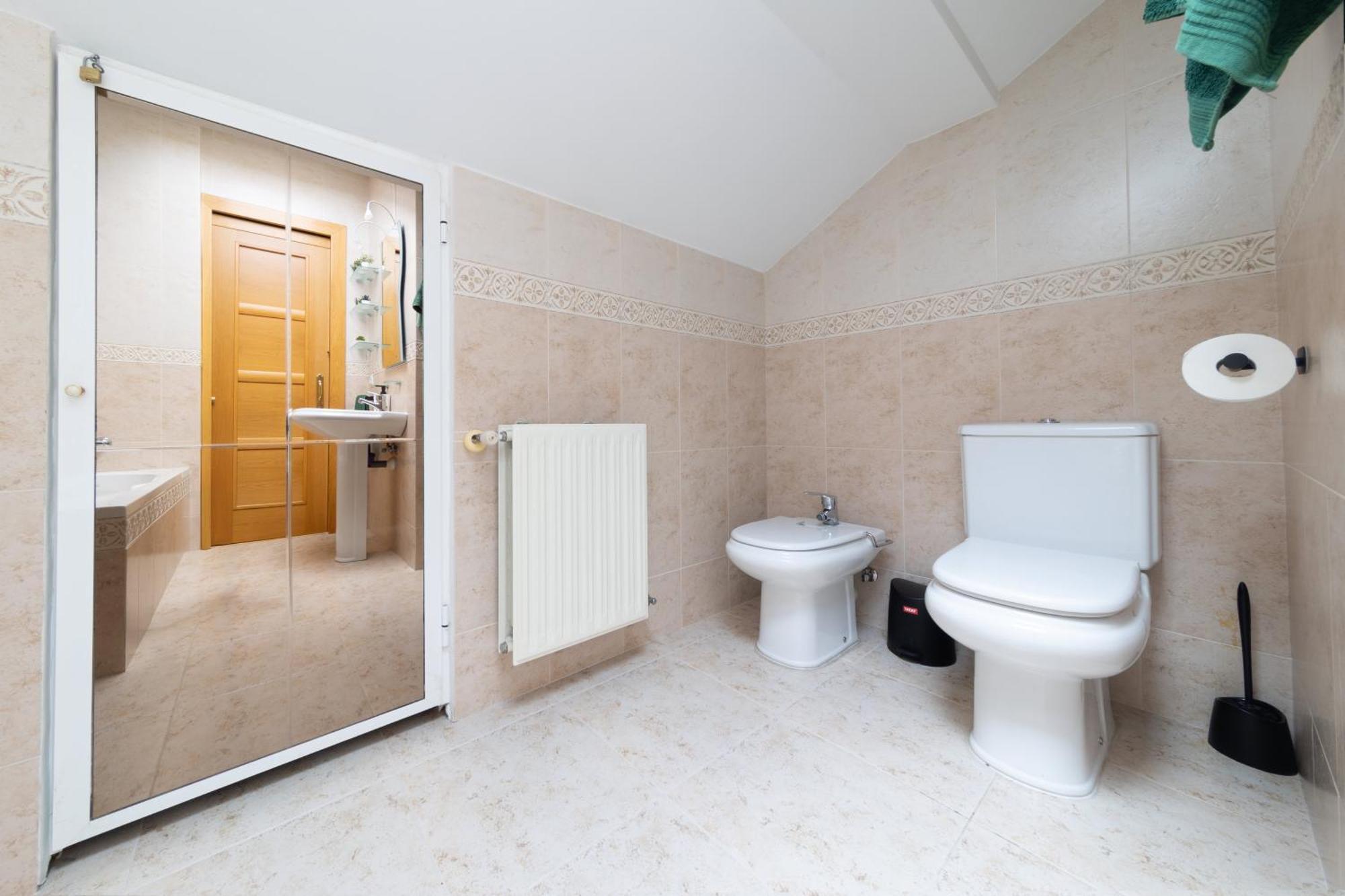 Atico Duplex Calle Mayor إل بورغو دي أوسما المظهر الخارجي الصورة
